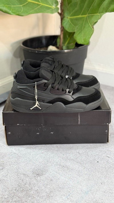 Jordan retro 4 Rm