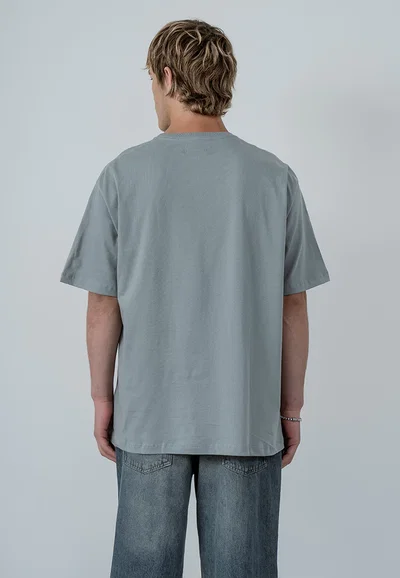 Remera Over Ceniza Valker