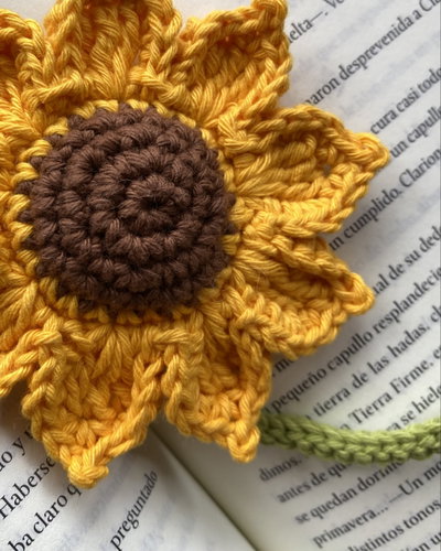 Girasol 🌻  Marcapáginas a Crochet - PREVENTA