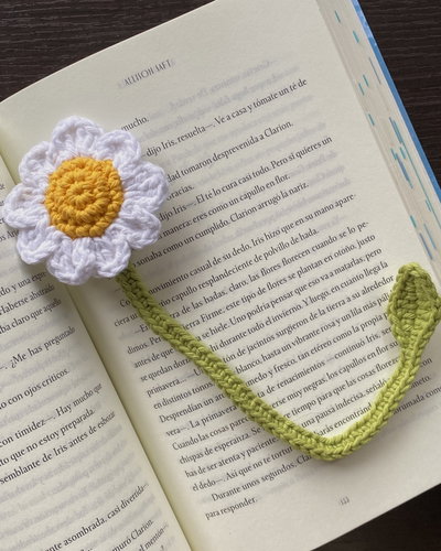 Margarita 🌼 Marcapáginas a Crochet - PREVENTA