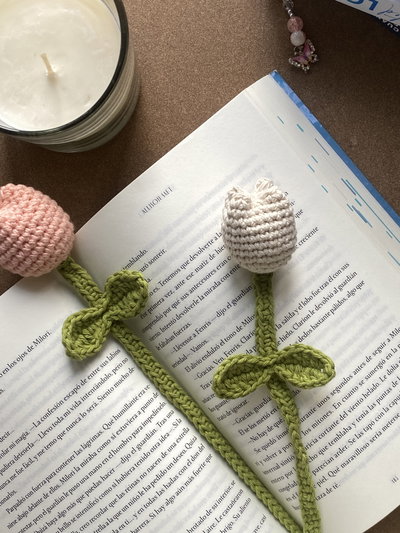 Tulipan 🌷 - Marcapaginas a crochet 