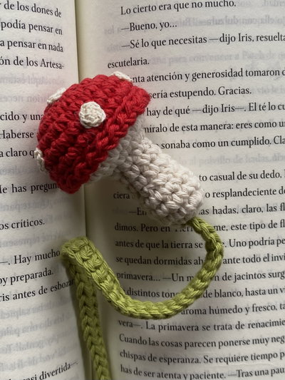 Honguito 🍄 Marcapáginas a Crochet - PREVENTA