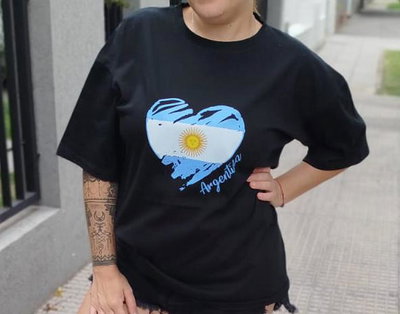 REMERA LOVE ARGENTINA