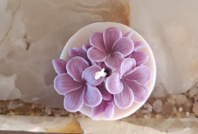Vela Decorativa Tres Flores