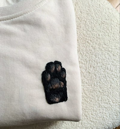 remera con huella 