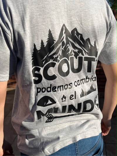 Remera "Los scouts podemos cambiar el mundo" 