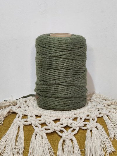 Hilo de algodón VERDE MUSGO 40 hebras