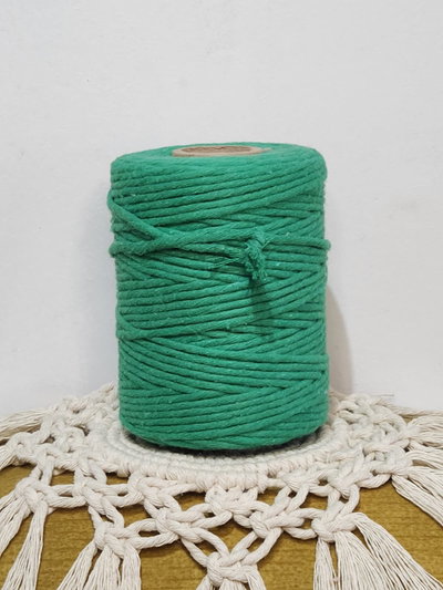 Hilo de algodón VERDE 40 hebras
