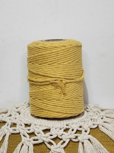 Hilo de algodón MOSTAZA 40 hebras