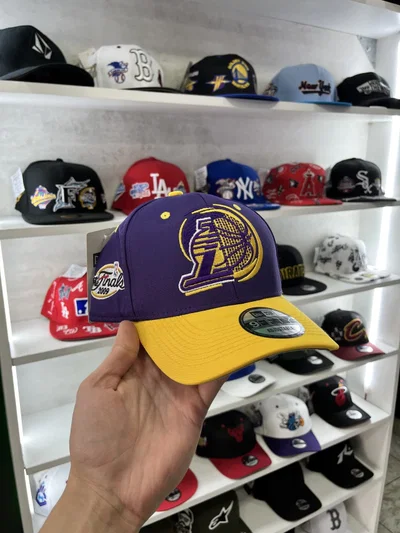 GORRA LAKERS