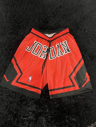SHORT SUBLIMADO JORDAN PUNTOS Rojo