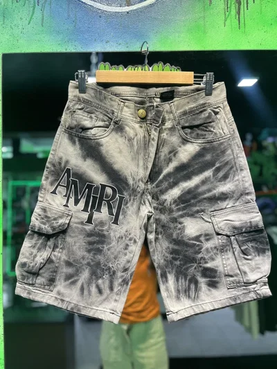 BERMUDA MOM AMIRI MANCHAS Gris