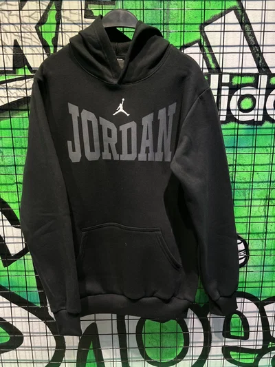 BUZO JORDAN LETRAS Y LOGO Negro