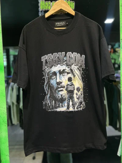 REMERA JESUS Negra