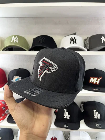 GORRA ATLANTA FALCON PLANA CERRADA negro
