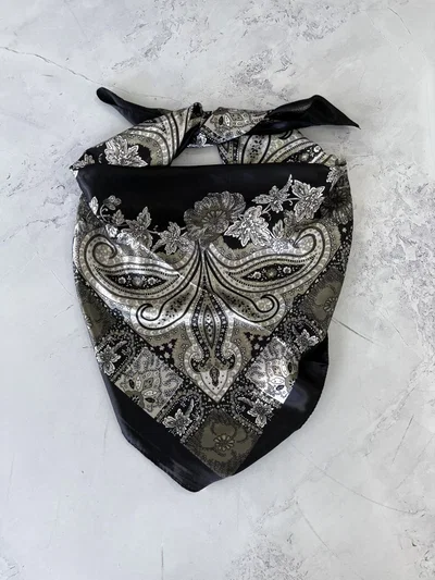 PAÑUELOS MANDALA Negro c Dorado