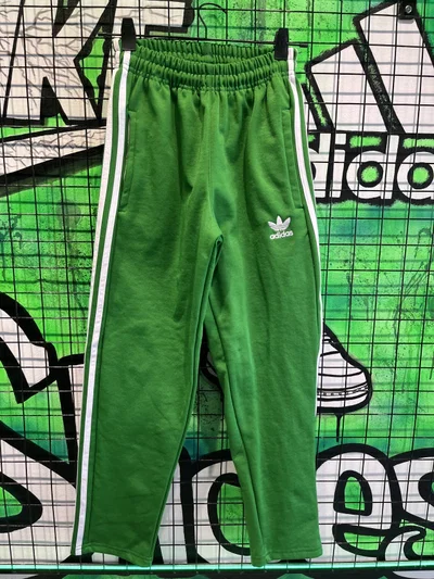 JOGGING ADIDAS SST Verde claro