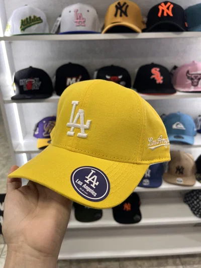 GORRA LA CURVA BROCHE Amarillo