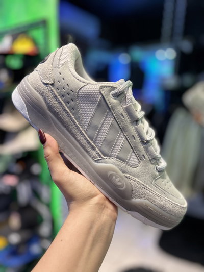 ZAPATILLAS ADIDAD ADI2000 Grises