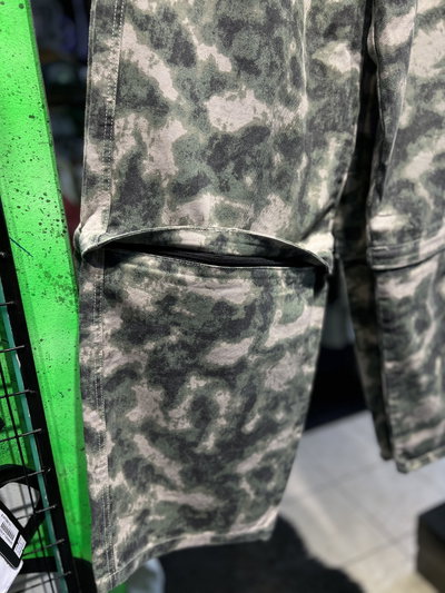 JEANS BAGGY DESMONTABLE MANCHAS Verde