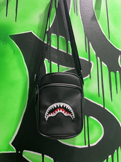 MORRAL CUERO SONRISA Negro
