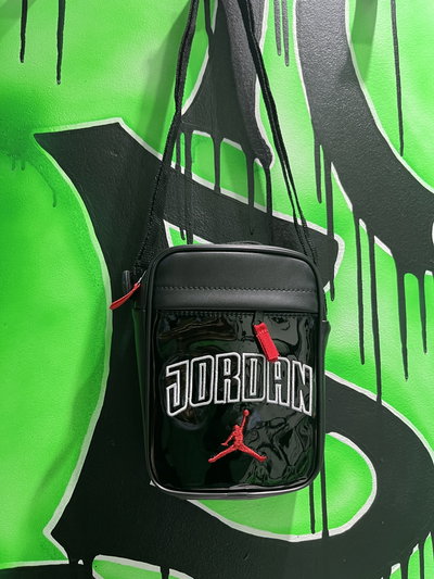 MORRAL CUERO CHAROL JORDAN Negro con blanco