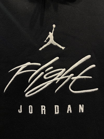 BUZO JORDAN FLIGHT Negro c blanco