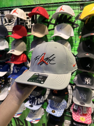 GORRA JORDAN FLIGHT Gris
