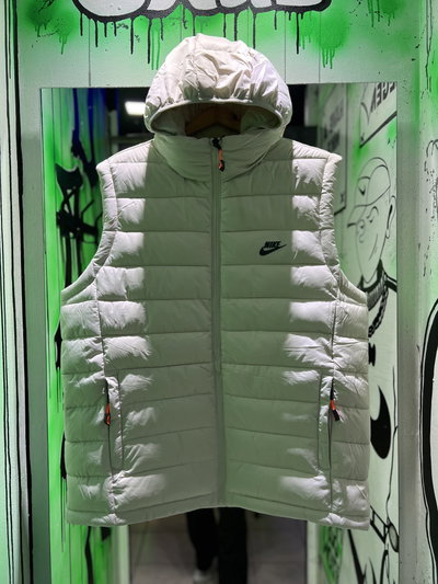 CHALECO INFLABLE NIKE Beige
