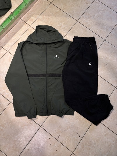CONJUNTO ROMPEVIENTO JORDAN Verde