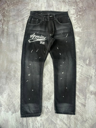JEANS RECTO AMIRI MANCHAS Y STRASS Negro