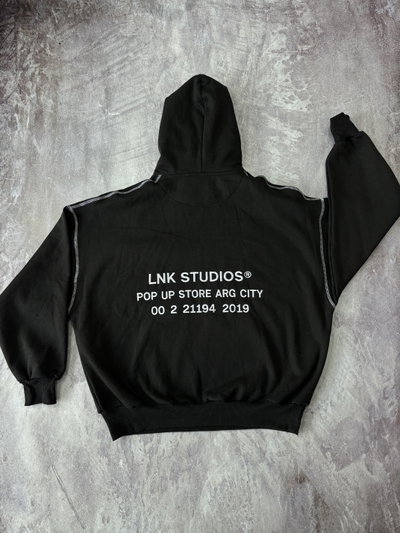 BUZO LONKO STUDIOS BORDADO Negro
