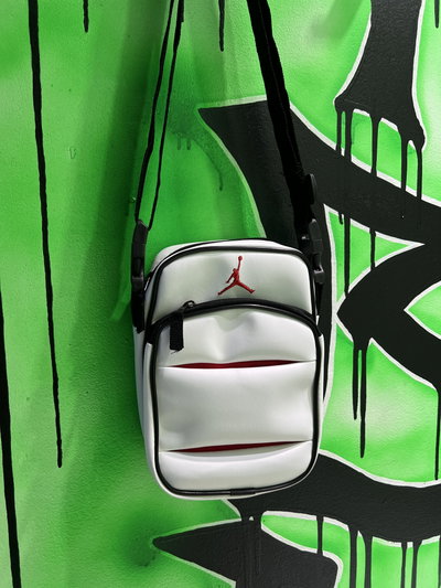 MORRAL JORDAN CON ROTURA Blanco