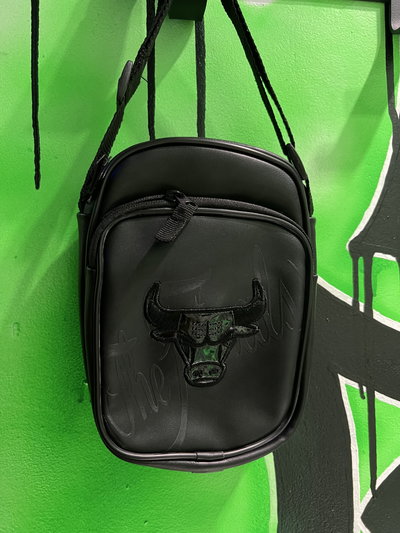 MORRAL THE FINALS Negro