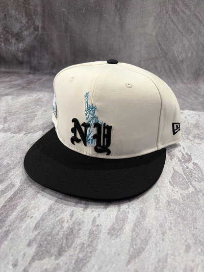 GORRA PLANA G5 NY LIBERTAD Crema