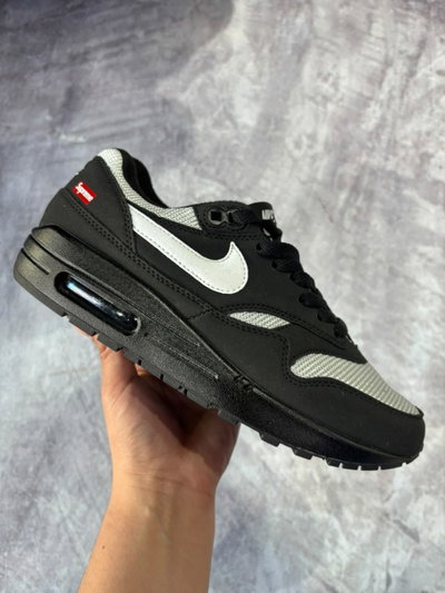 ZAPATILLAS G5 NIKE AIR MAX SUPREME Negras con gris
