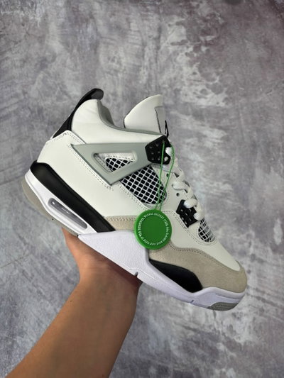 ZAPATILLAS G5 JORDAN RETRO 4 Blancas con gris 