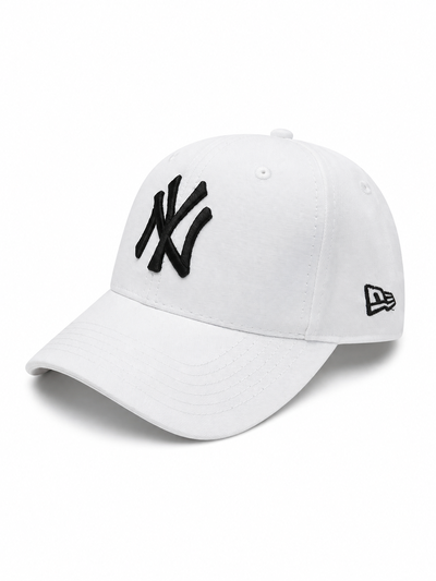 GORRA NY CURVA CON HEBILLA Blanca con negro