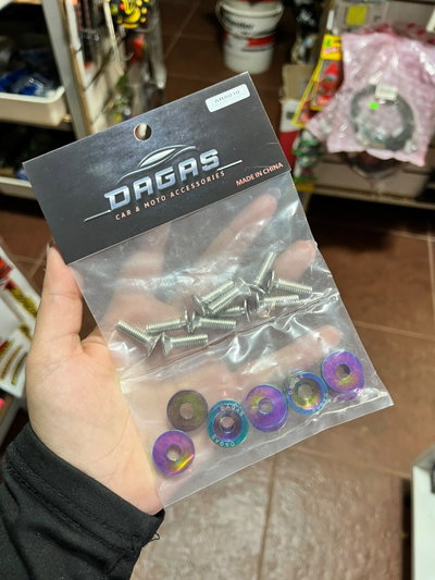 Arandelas con tornillos tornasol