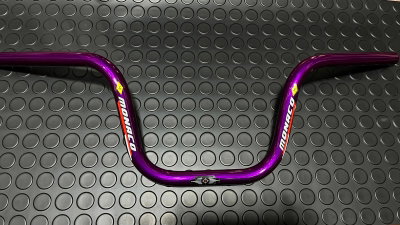 Manubrio MONACO morado