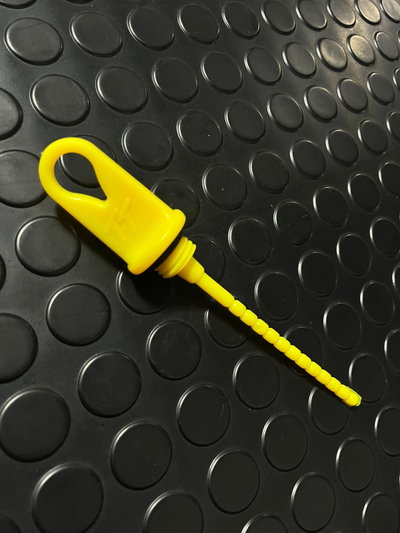 Medidor de aceite plastico AMARILLO