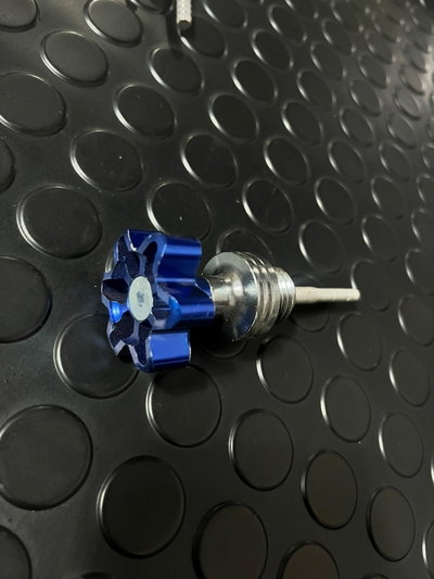 Medidor de aceite aluminio AZUL