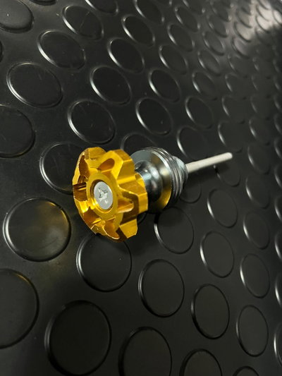 Medidor de aceite aluminio DORADO