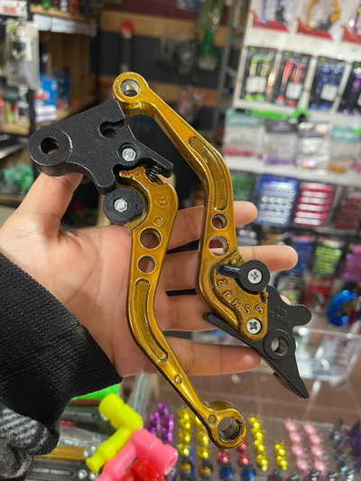 Manijas regulables DORADO