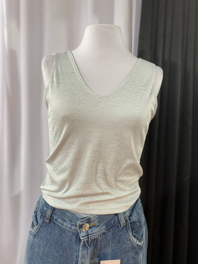 Remera V foil