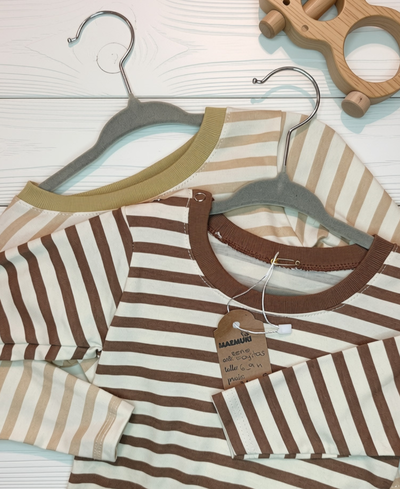 Remera Rayitas 