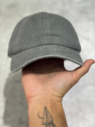 GORRA VINTAGE GRIS CLARO