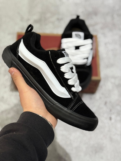 VANS KNU SKOOL STYLE NEGRO/BLANCO