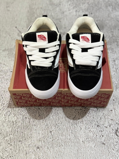 VANS KNU SKOOL CLASICAS