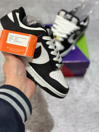 ZAPATILLAS NIKE DUNK LOW PANDA